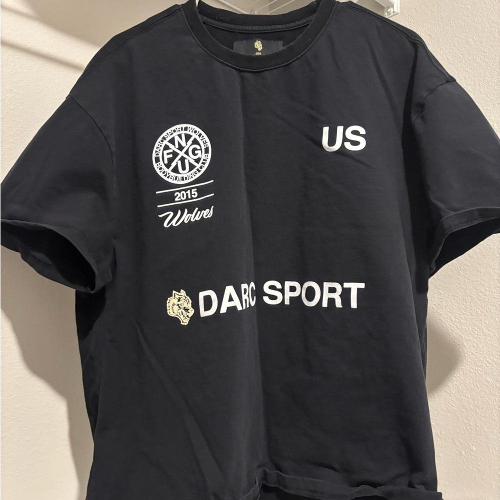 DARC SPORT Men's Black Graphic T-Shirt